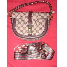 tas oval gucci
