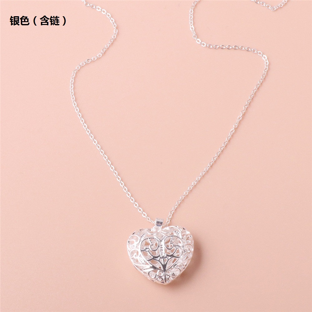1 Pc Kalung Rantai Klavikula Hias Liontin Hati Model Rongga Gaya Retro Untuk Wanita