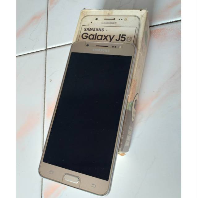 SAMSUNG J5 2016 (BEKAS)