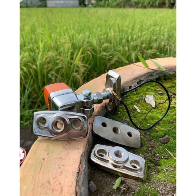 SEIN KOTAK RETENG PALU SET DUDUKAN SEN GL PRO BELAKANG ALMUNIUM LAMPU BELOK SEN CB GL MEGAPRO TIGER