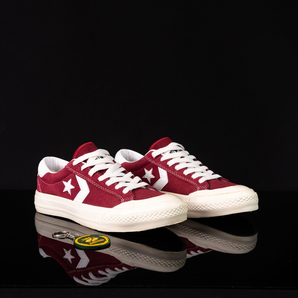 Sepatu Sneakers Chevron Star Maroon Pria Wanita Premium