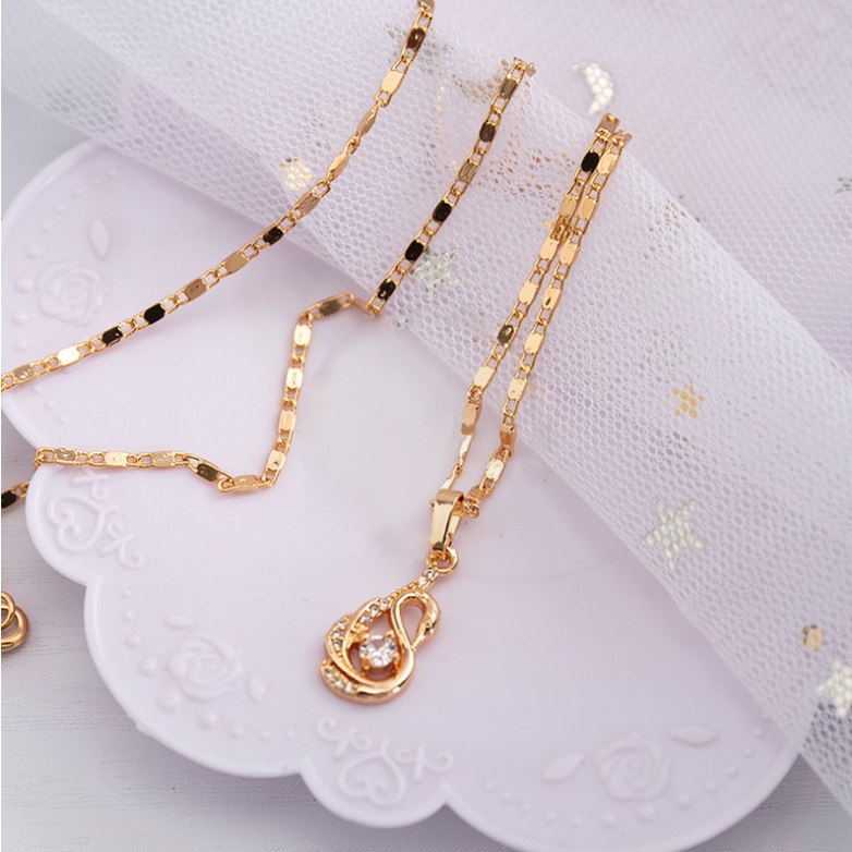 Kalung Wanita Liontin Warna Gold Aksesoris Fashion Import - Kalung Liontin Wanita