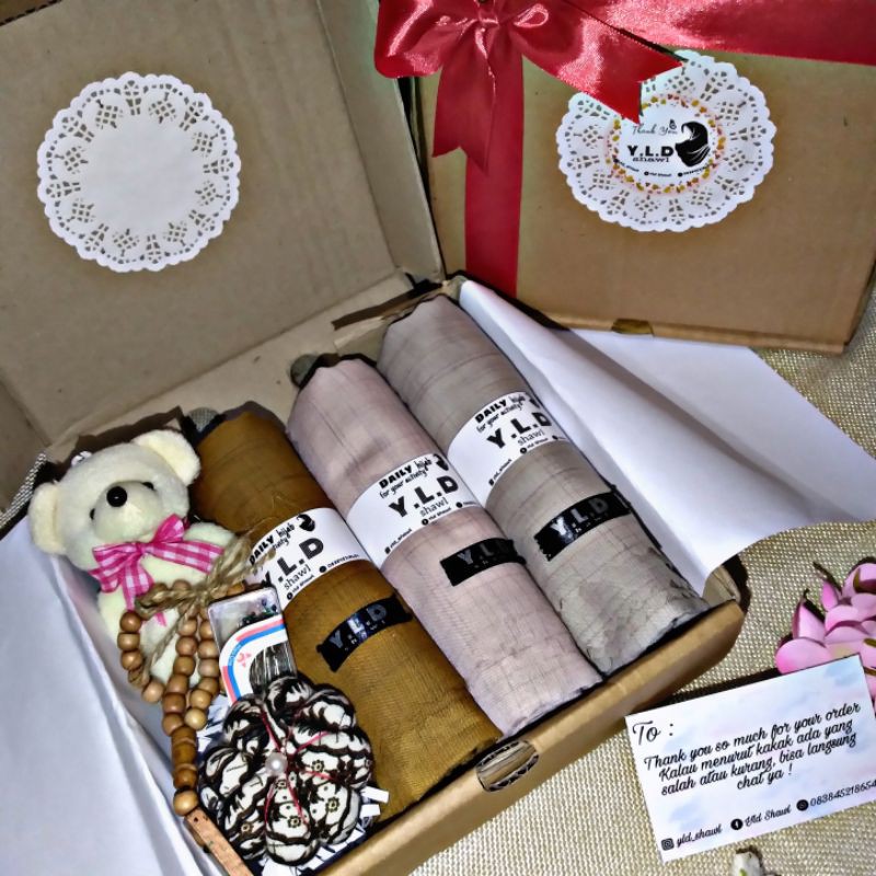 

HAMPERS/GIFT/BOX/KADO JILBAB