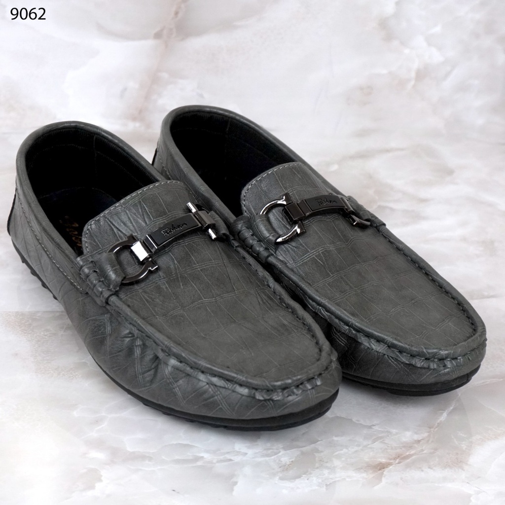 SEPATU FASHION COWOK 9062