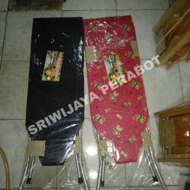 MEJA SETRIKA | MEJA GOSOK PAKAIAN  MODEL KAKI BESI DAN KAYU MOTIV RANDOM