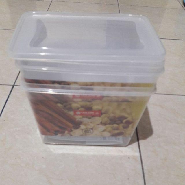 Kp-22 Praxis Keeper 209 2.9 Litre Tempat Makanan Lion Star