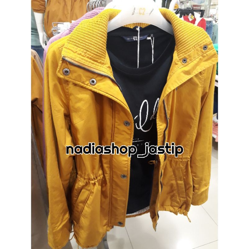 Jaket c2 cewek original  size (s-xl)