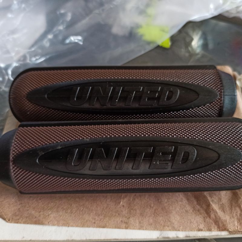 Hampat Hand Grip Karet stang Sepeda MTB BMX Mini United