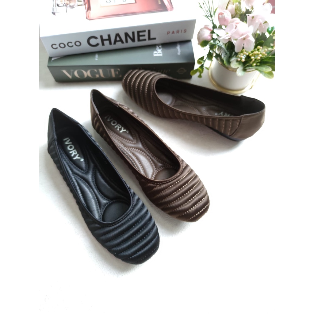 IVORY Sepatu Wanita Flat Satin 993-C1