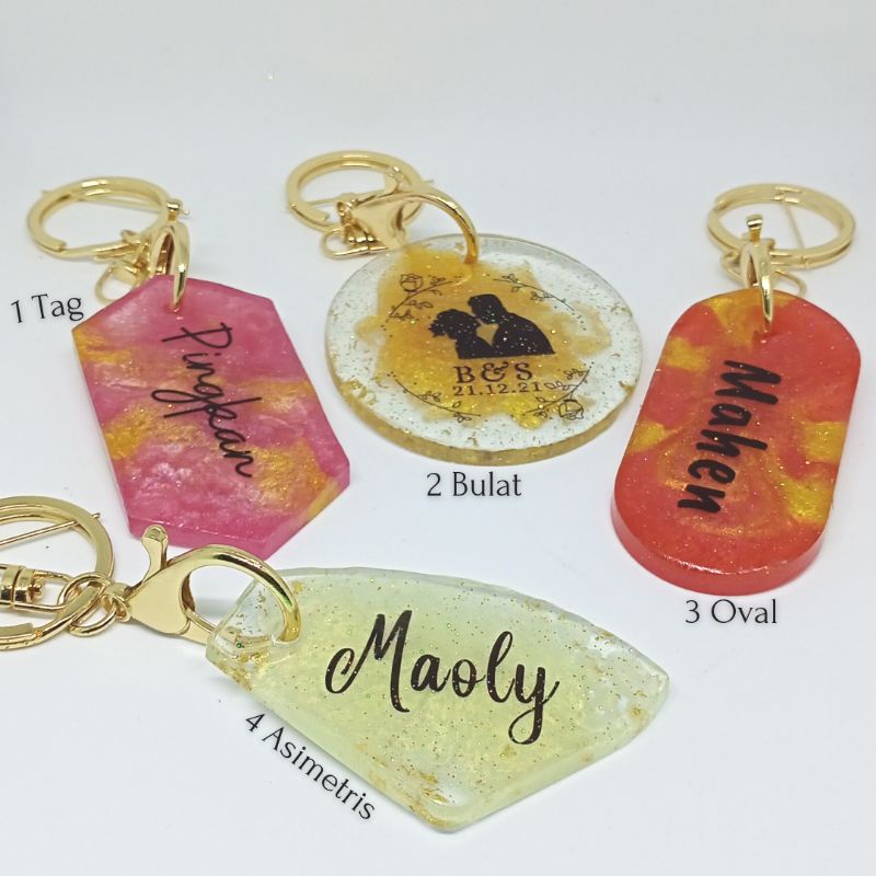 Gantungan Kunci Keychain Custom Nama Tulisan Ganci Sovenir Kado Hadiah Resin Art Hampers Mini