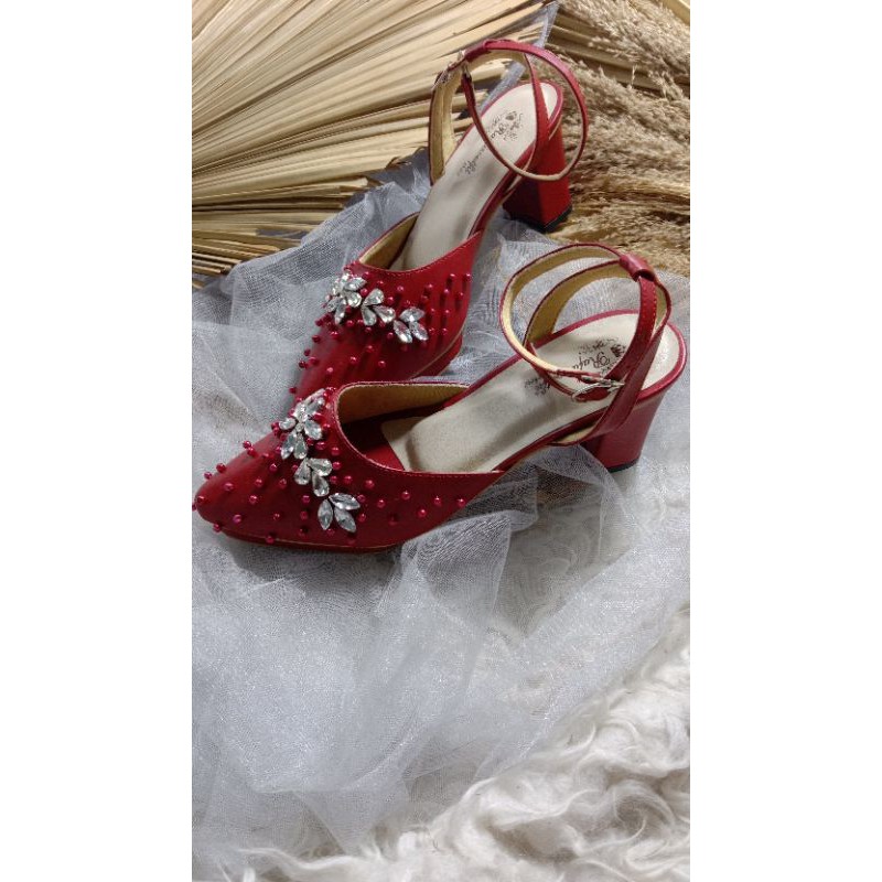 sepatu mingka merah maroon sepatu cantik hak tahu sepatu wedding