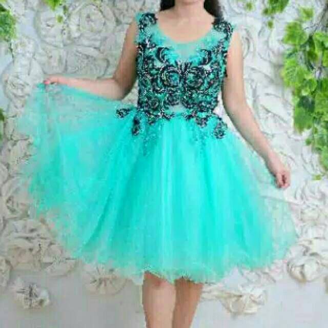Preloved gaun hijau mint , gaun penyanyi  gaun singer,  party dress. Baju penyanyi dres second