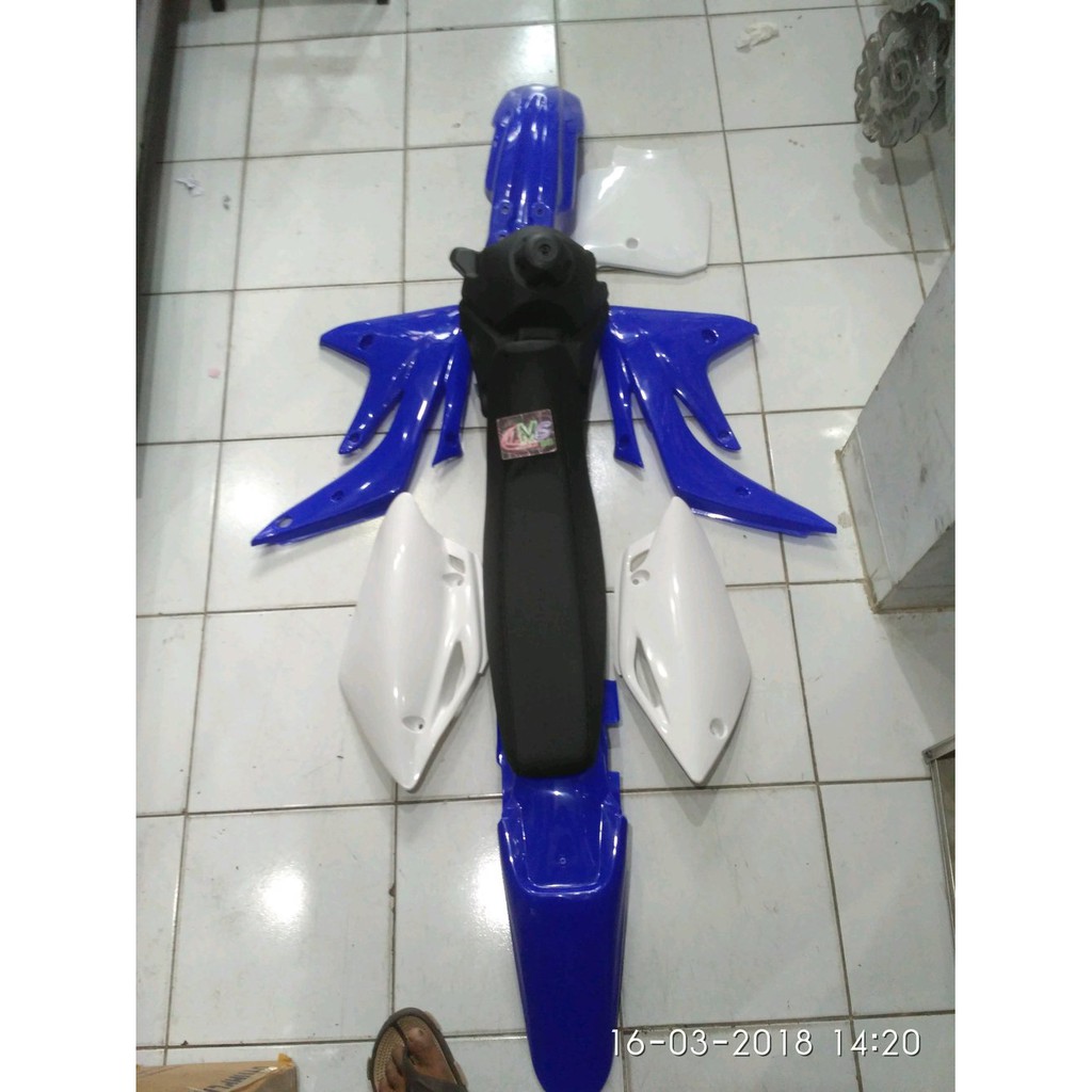 cover body set trail crf 150 atau baut rubahan motor biasa di bikin trail untuk ukuran M Murah