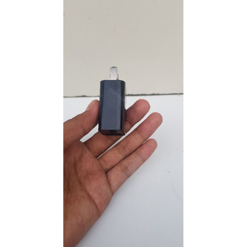 ADAPTOR BAWAAN Xiomi note 4 note 4x 3S 3 note 3 2 amper ( bekas)