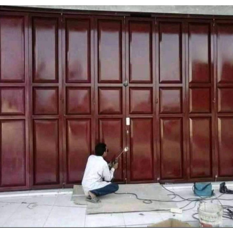 Pintu garasi lipat handerson