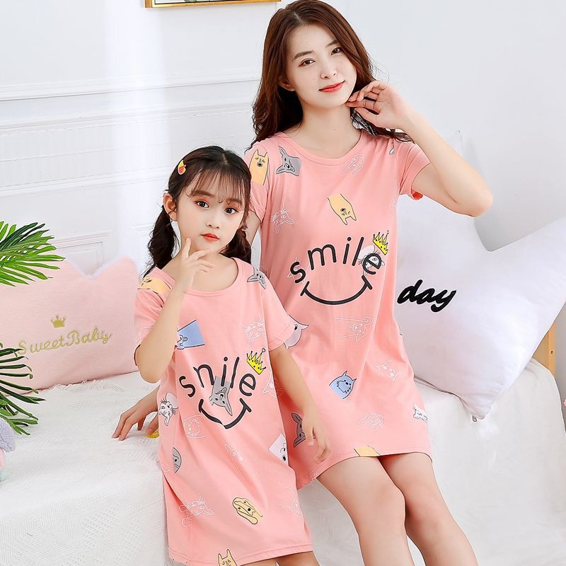 Детский ночной одежда. Summer girls mother Nightgown Pajamas Kids Nightdress cute Cotton mom Baby Sleep Dress Family look matching outfits. Daughter night