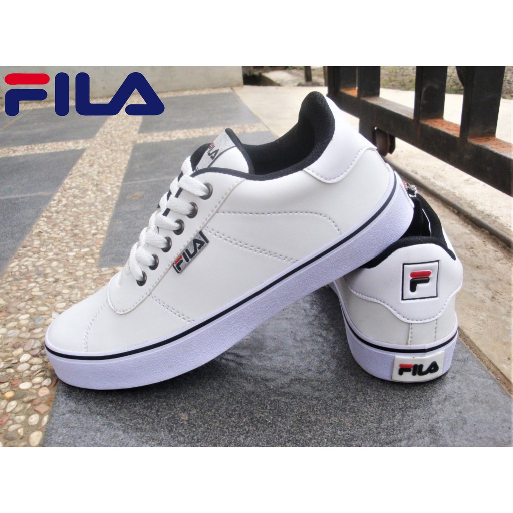 (BISA COD) SEPATU PRIA CASUAL LOW CLASSIC BLACK WHITE -  Fila