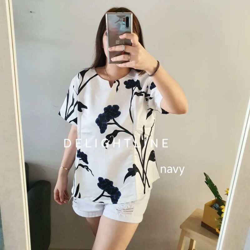 DELIGHTLINE LITTLE V NECK ALMOND TREE / VALENTINE FLOWER - CASUAL BLACKOUT BLOUSE TEBAL BASIC FLOWER-V-ALMONDTREE NAVY XL