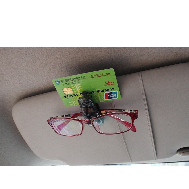 1 pcs Mobil Sun Visor Sunglasses Kacamata Kacamata Holder Clip Tiket Multi-fungsi Auto Fastener Klip