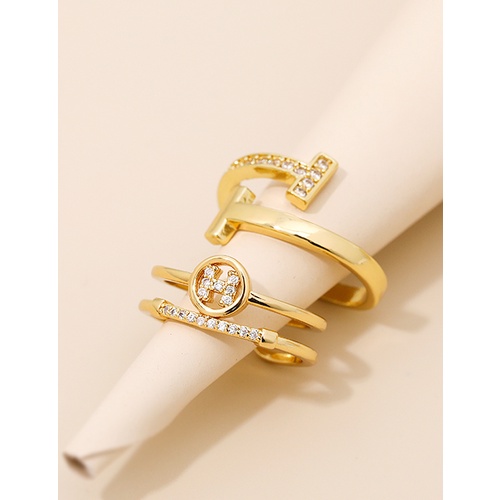 LRC Cincin Fashion Golden Alloy Diamond Heart Earrings V34147