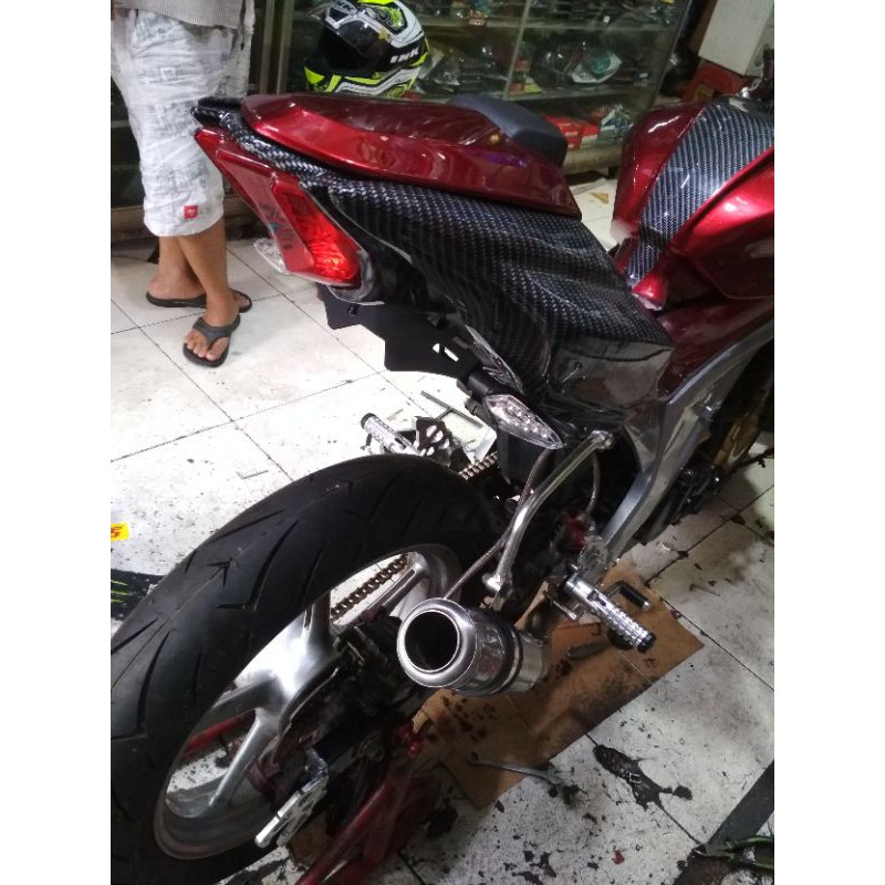 cover body belakang Suzuki GSX 150R Carbon CLUP