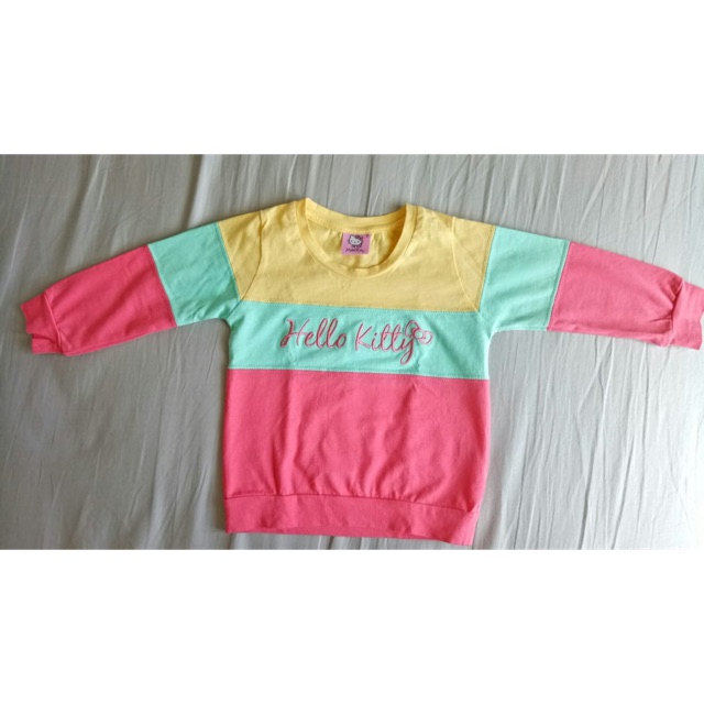 Kaos Hello Kitty (asli Sanrio) preloved