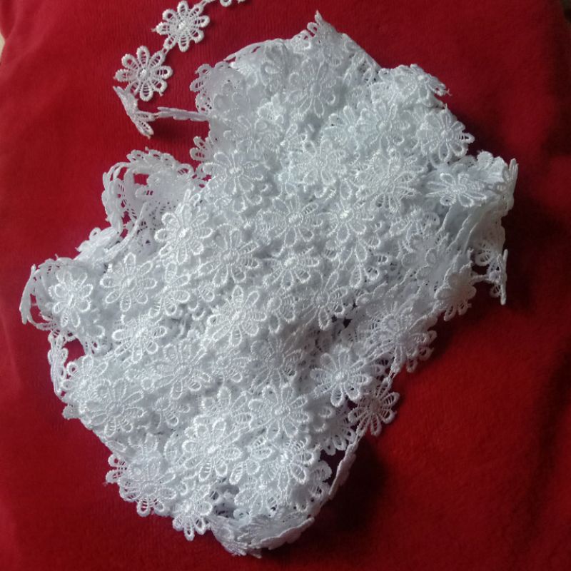 meteran renda giper putih