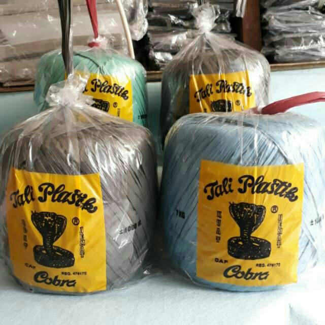 

Tali Rafia Warna Cap Cobra 1Kg / Tali Plastik/Tali Plastik Cobra