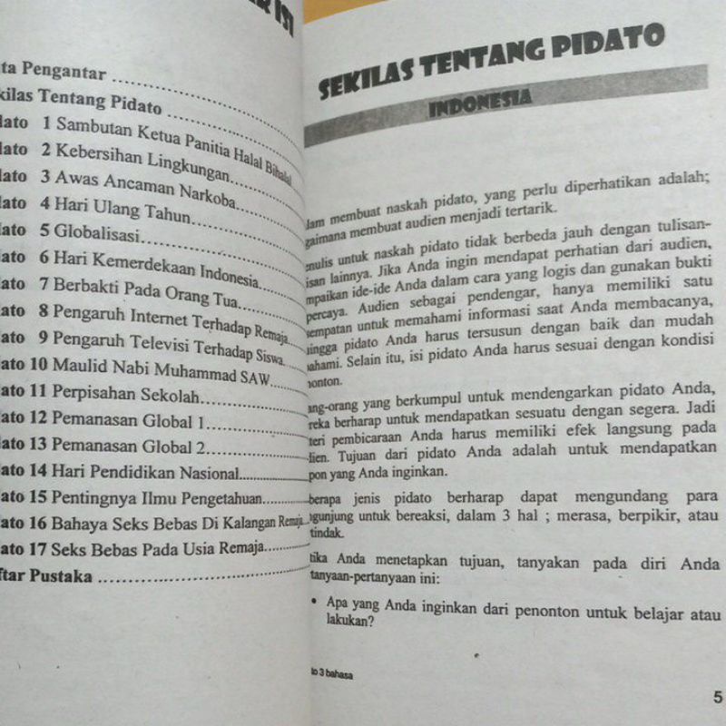 Buku Kumpulan Pidato Tiga Bahasa Indonesia/inggris/arab