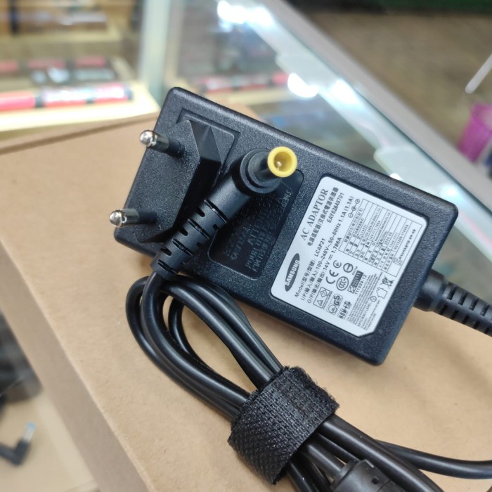 Adaptor LED Monitor Samsung 14V - 1,786A Bergaransi