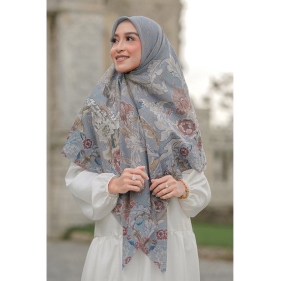 Buttonscarves Royale Blue Jeans syar’i XL