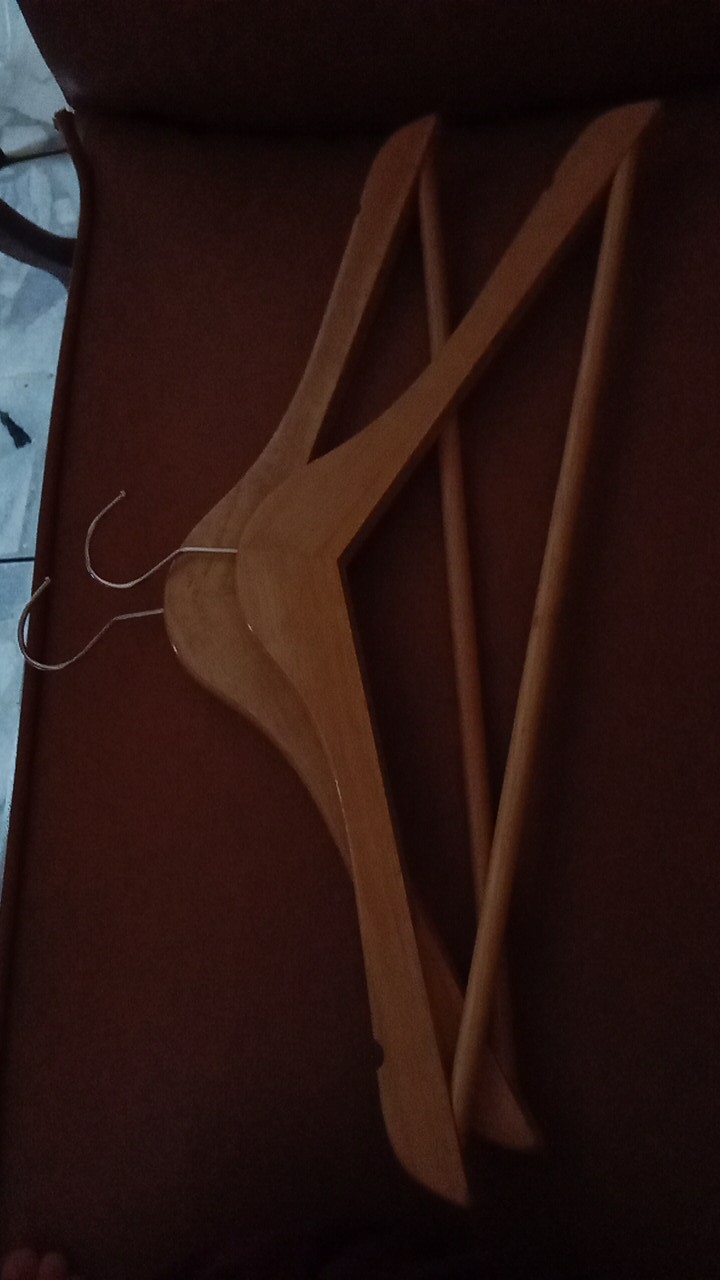 Hanger Kayu Palang ( Per Pcs )