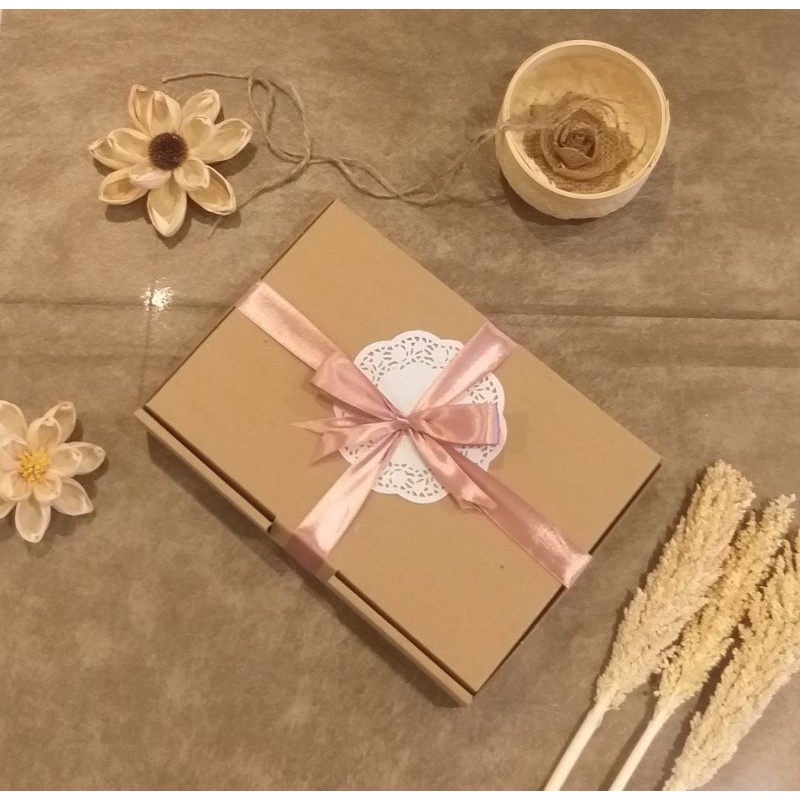 

Giftbox hampers hijab 2