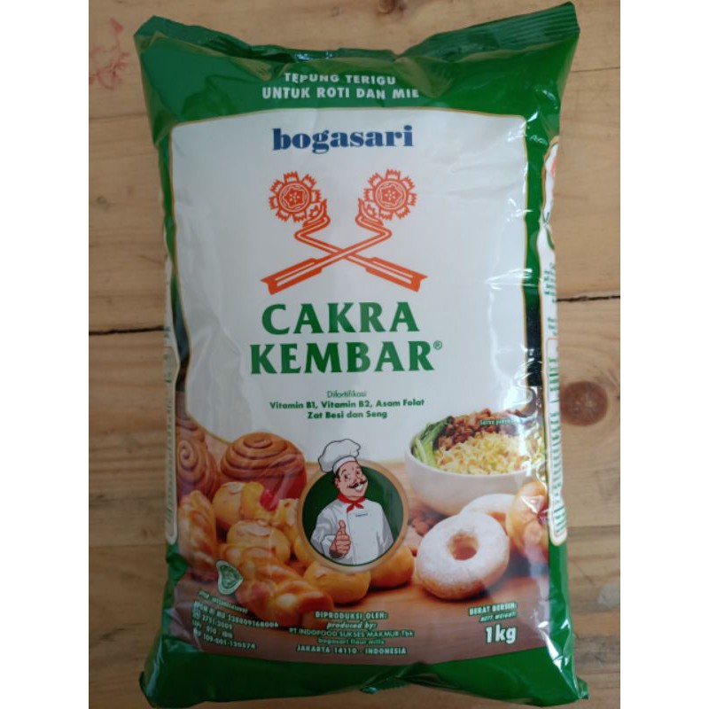 

Bogasari Cakra Kembar Tepung Terigu ( Protei Tinggi ) 1 Kg