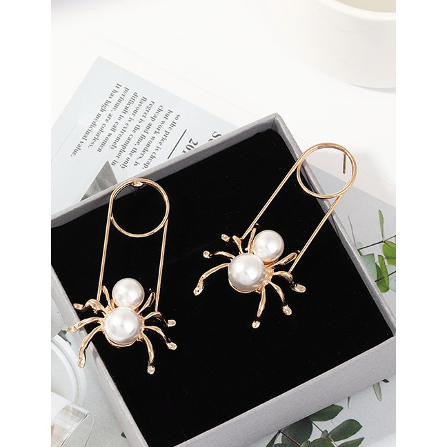 LRC Anting tusuk Fashion Golden Alloy Spider Pearl Stud Earrings D76904