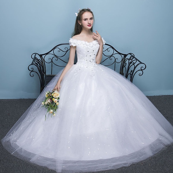 Gaun Pengantin Renda Pernikahan Body Slim Putih