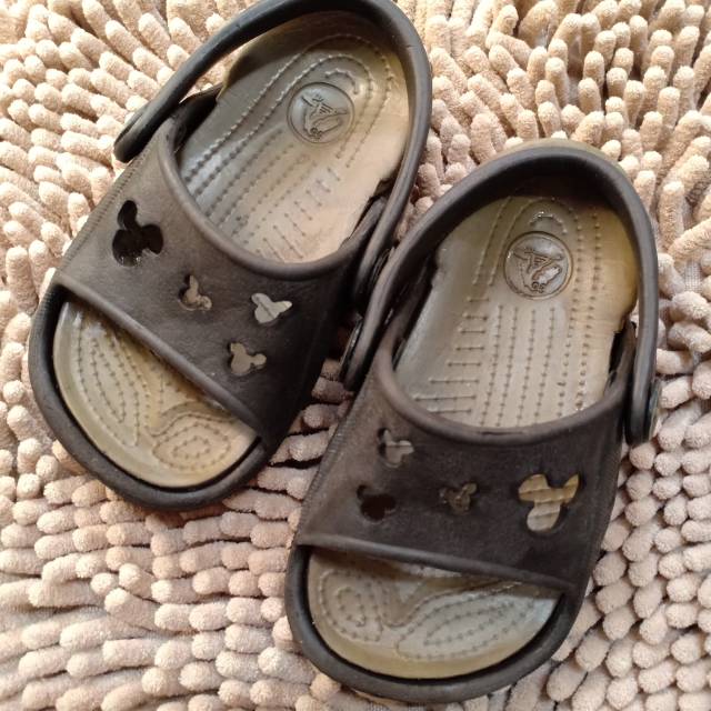 Crocs disney anak preloved