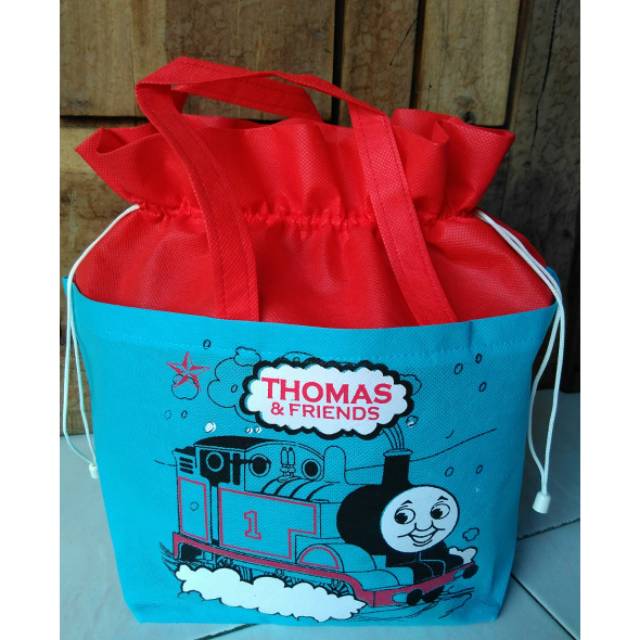 

TAS SERUT KARAKTER KARTUN THOMAS AND FRIENDS | GOODIE BAG LUCU, READY STOCK, MURAH, TERLARIS, PROMO