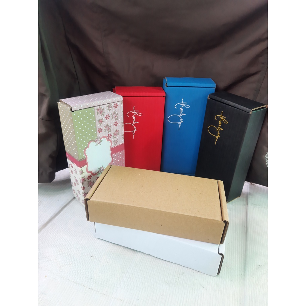 

Kardus/Box 22x10x4.5 (Brownis)