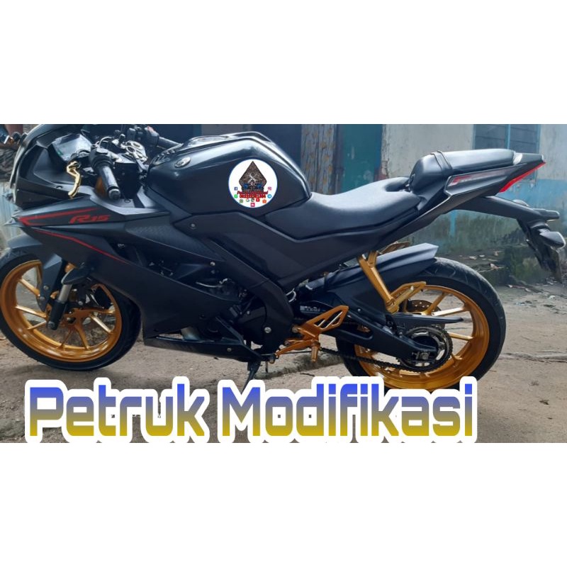 Hugger Spakbor Kolong R15 V3 R15 VVA