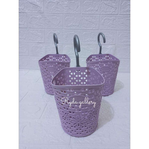 

BUCKET SERBAGUNA /TEMPAT MULTIFUNGSI