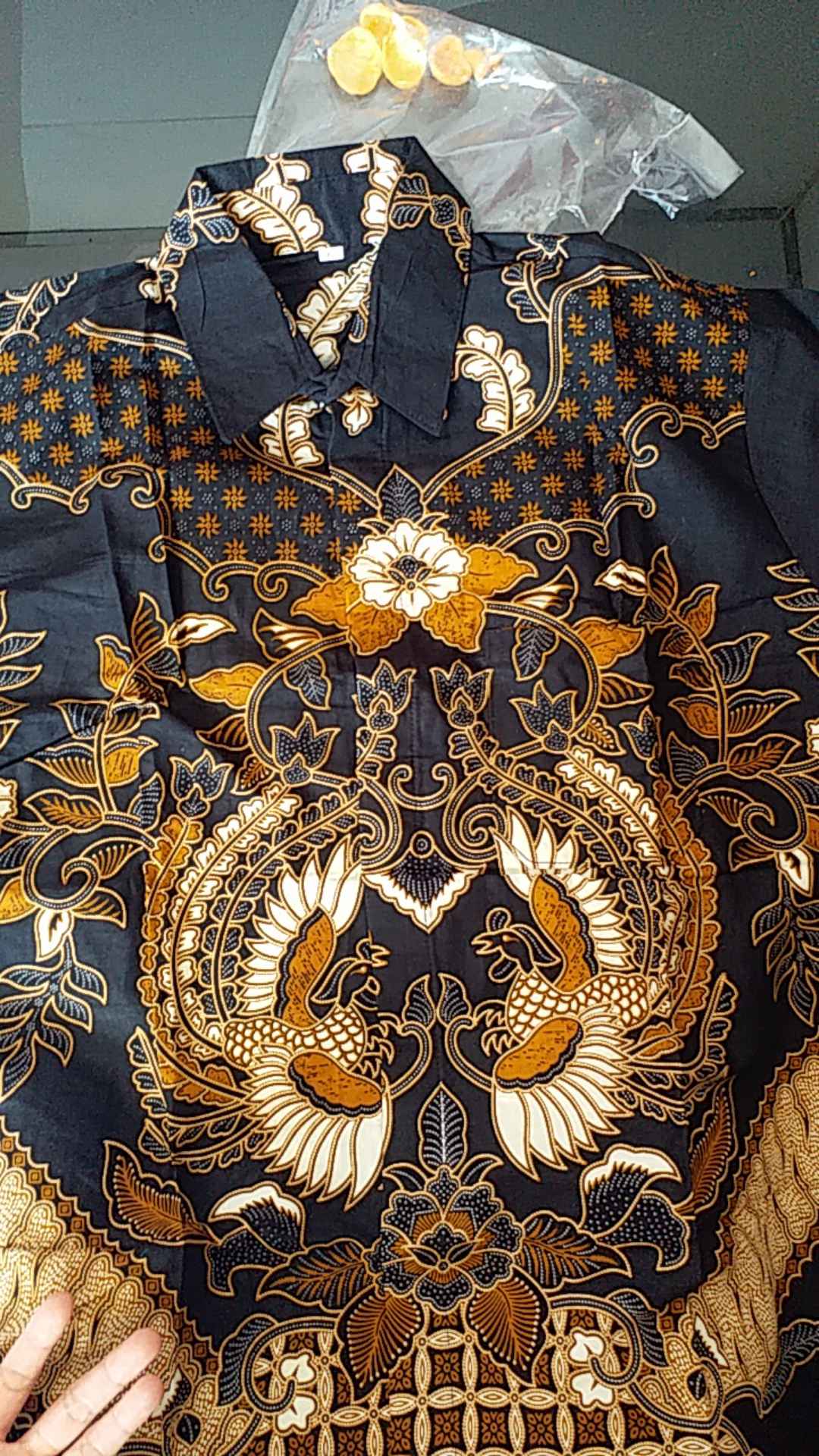 Kemeja Batik Merak Tarung