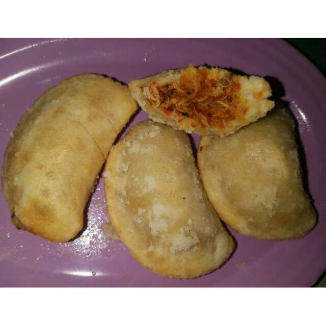 

Cireng isi ayam suwirrr homemade