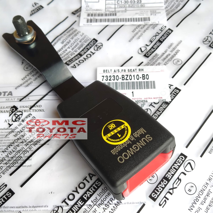 Colokan Lock Safety Seat Belt Kanan atau Kiri Avanza Xenia 73230-BZ010-B0 73230-BZ010-E0