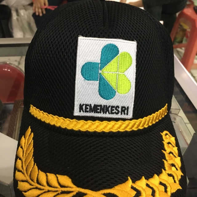 topi kemenkes