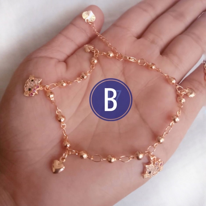 Gelang tangan juarai bola bola