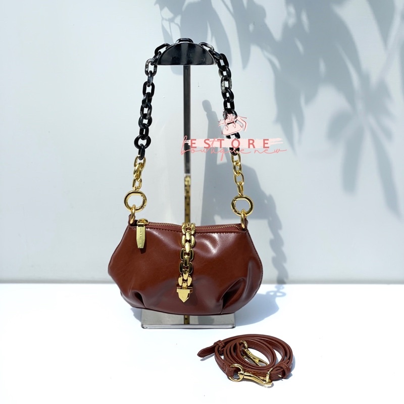 C Isana Chain Handle Bag