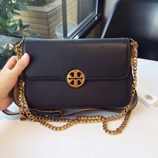 tory burch chelsea crossbody black