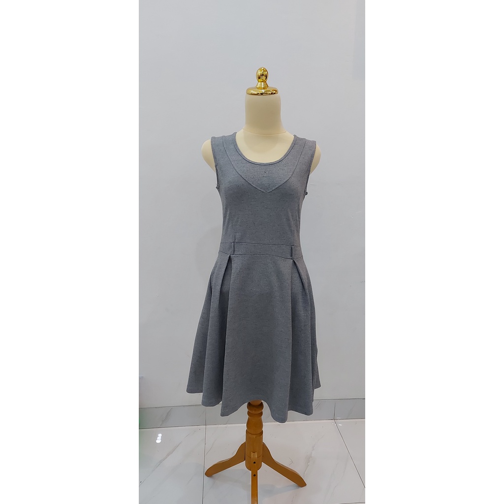 Preloved branded dress thrift