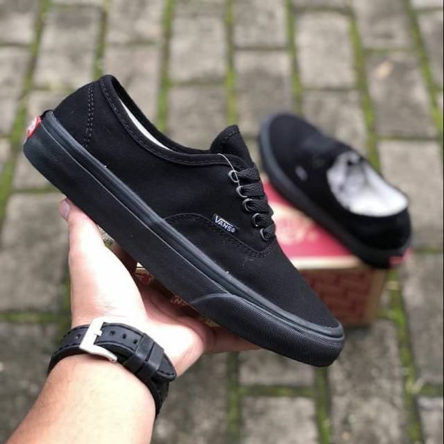 SEPATU43 VANS AUTHENTIC FULL BLACK HITAM POLOS WHITE PUTIH OLDSKOOL ERA SK8 PREMIUM BNIB ICC IFC DT